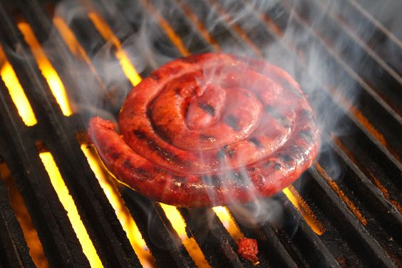 سوسیس چوریتسو چیست؟ + طرز تهیه چوریتسو برگر